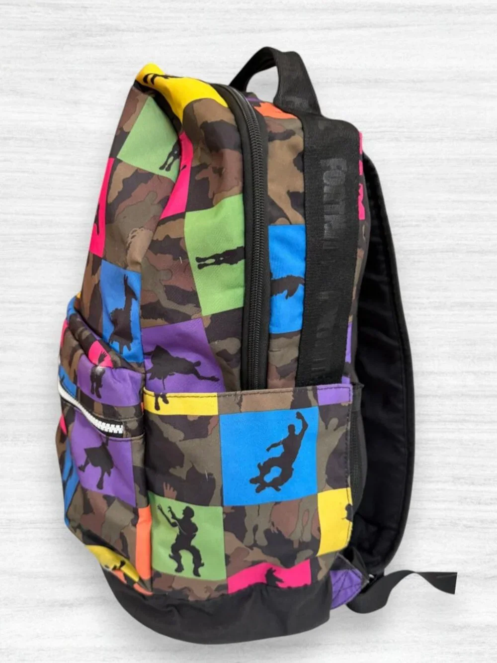Fortnite camo silhouette